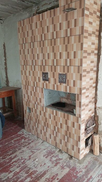 продам не дорого хату в селі шпендівка з великою ділянкою землі