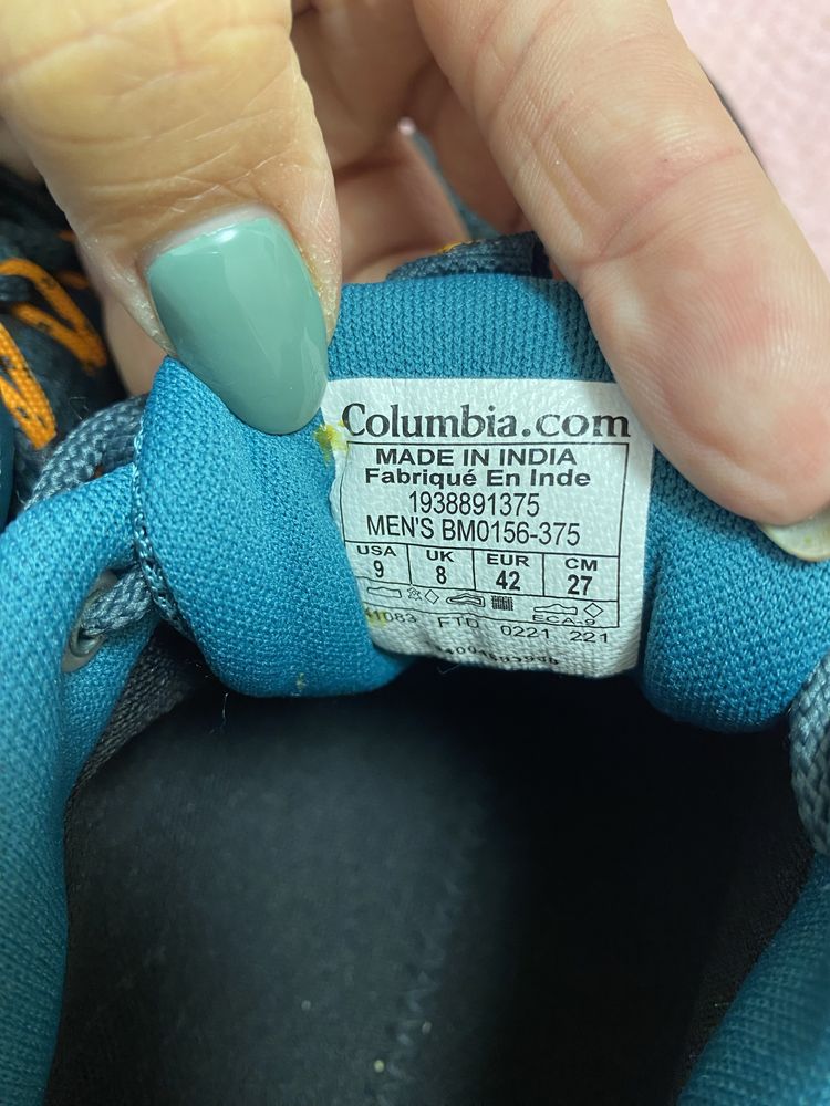 Продам мужские кросовки columbia