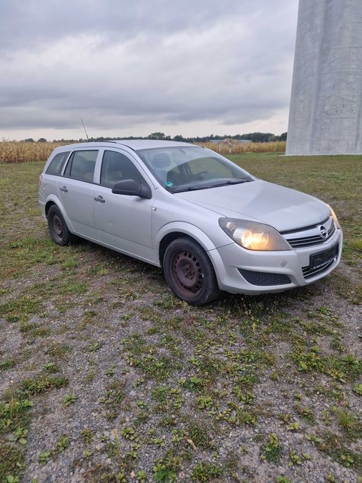 Opel astra dieselek super stan sprowadzona transport