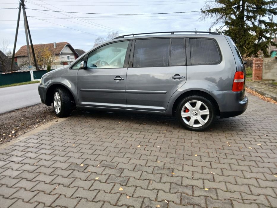 Продам Volkswagen Touran