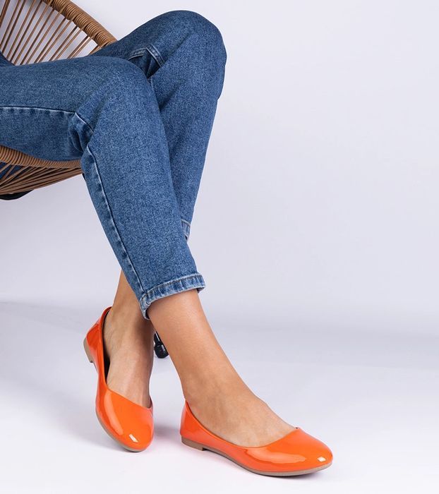 Pomarańczowe lakierowane balerinki Aurika
