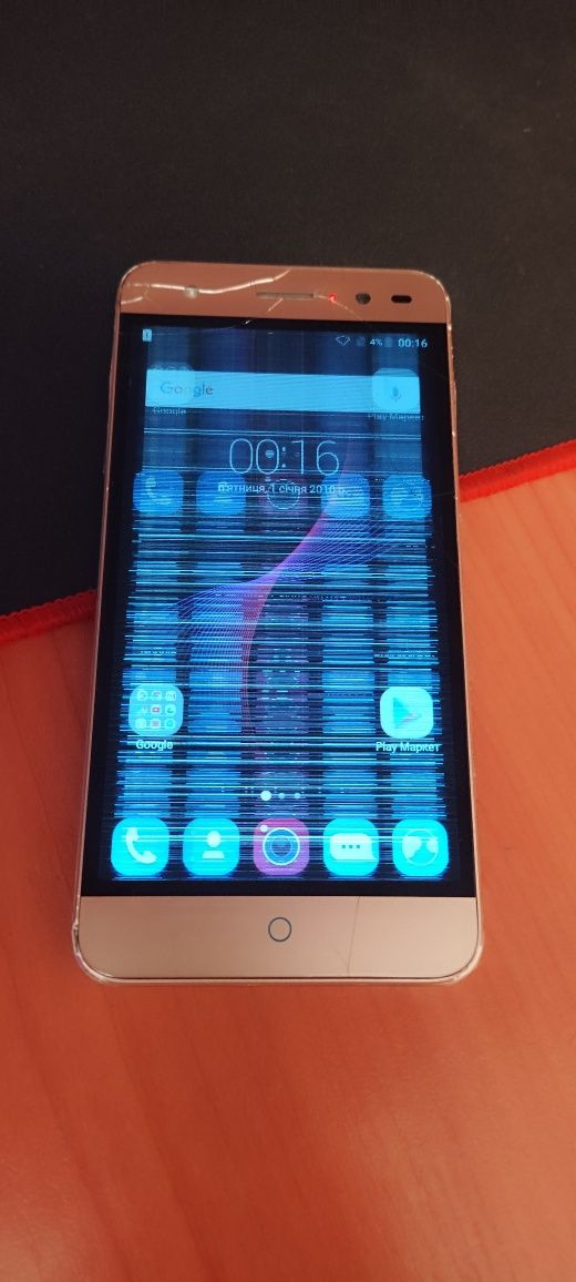 Телефон ZTE   V7