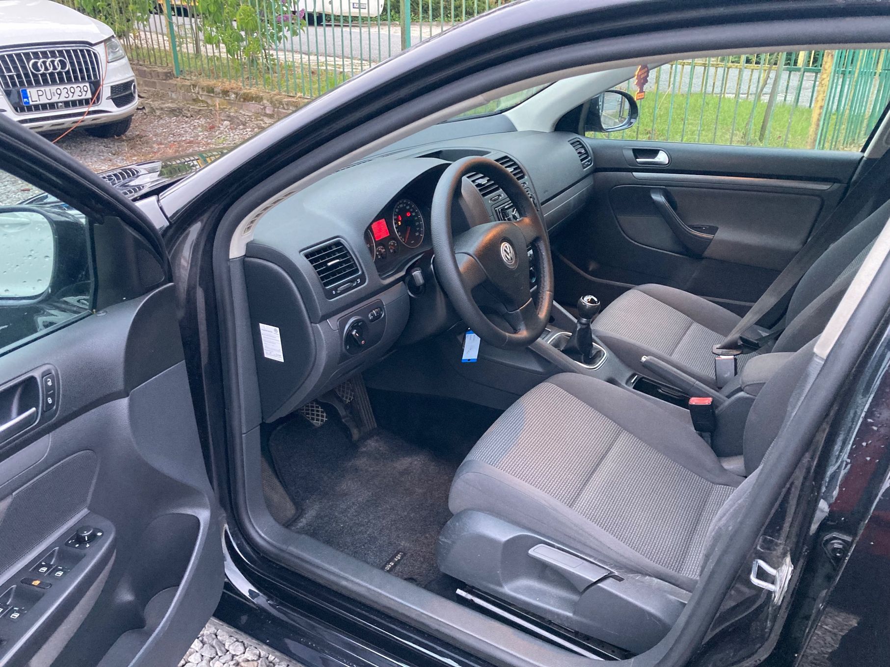 Volkswagen Golf 1.6 MPI 102km serwis zarejestrowany