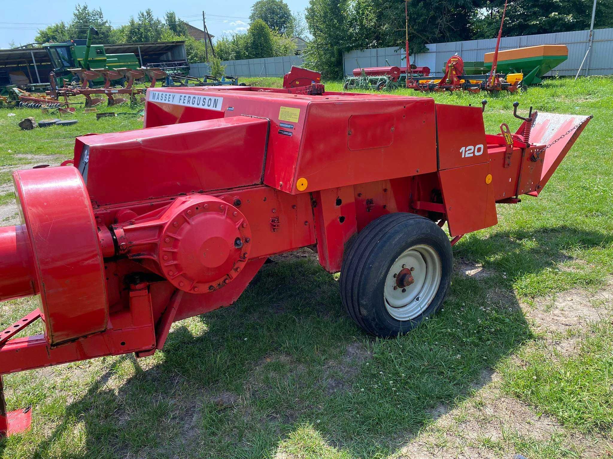 Прес підбирач Пресс-подборщик тюкопрес MASSEY FERGUSON MF 120 (Sipma)