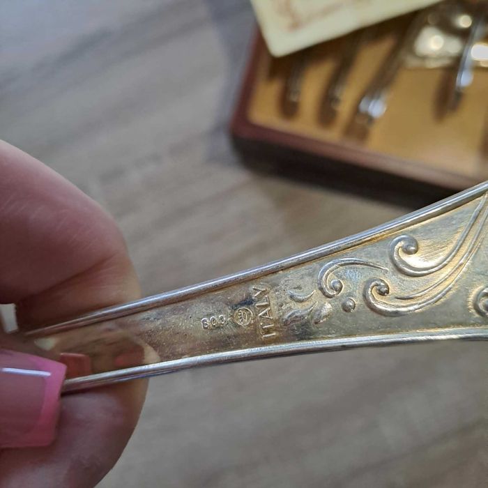 •Sztućce włoskie posrebrzane 50 elementów – styl retro.