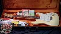 FENDER AMERICAN VINTAGE 70s AVRI Stratocaster, USA, 2005, gitara