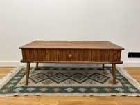 Stolik inspirowany vintage prl drewno akacjowe