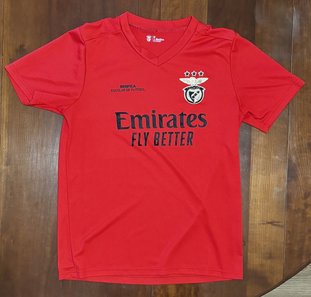 Camisola e calcoes benfica escolas M