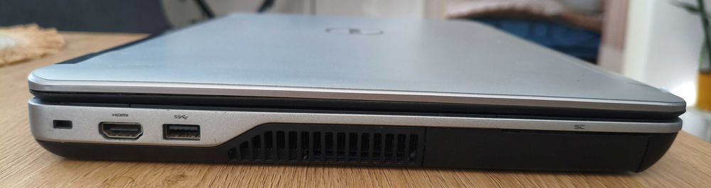 Dell Laptop Latitude E6540 komputer Win 10 PRO SSD  intel i7 8GB