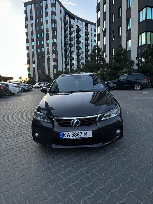 Lexus ct 200h 2011