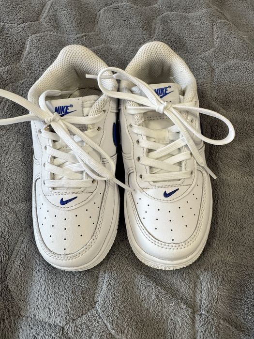 Проадам детские кроссовки Nike