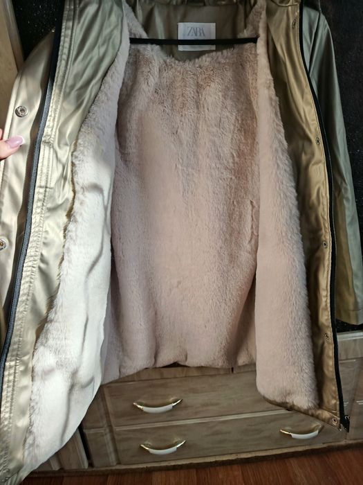 Теплая куртка -Зара