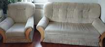 Beżowa rozkładana sofa z pojemnikiem (amerykanka) i fotel (Jagodno)