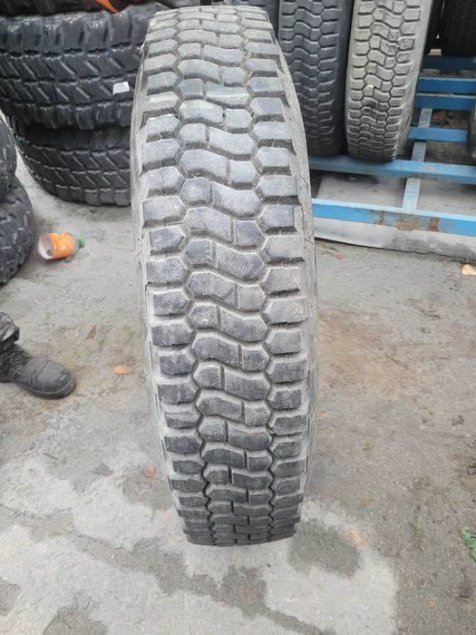 Opony z demobilu wojskowego 8.25 r20