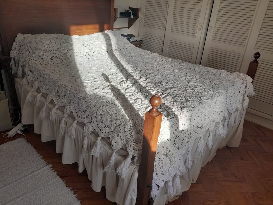 Colcha de Cama Casal Bordado à mão
