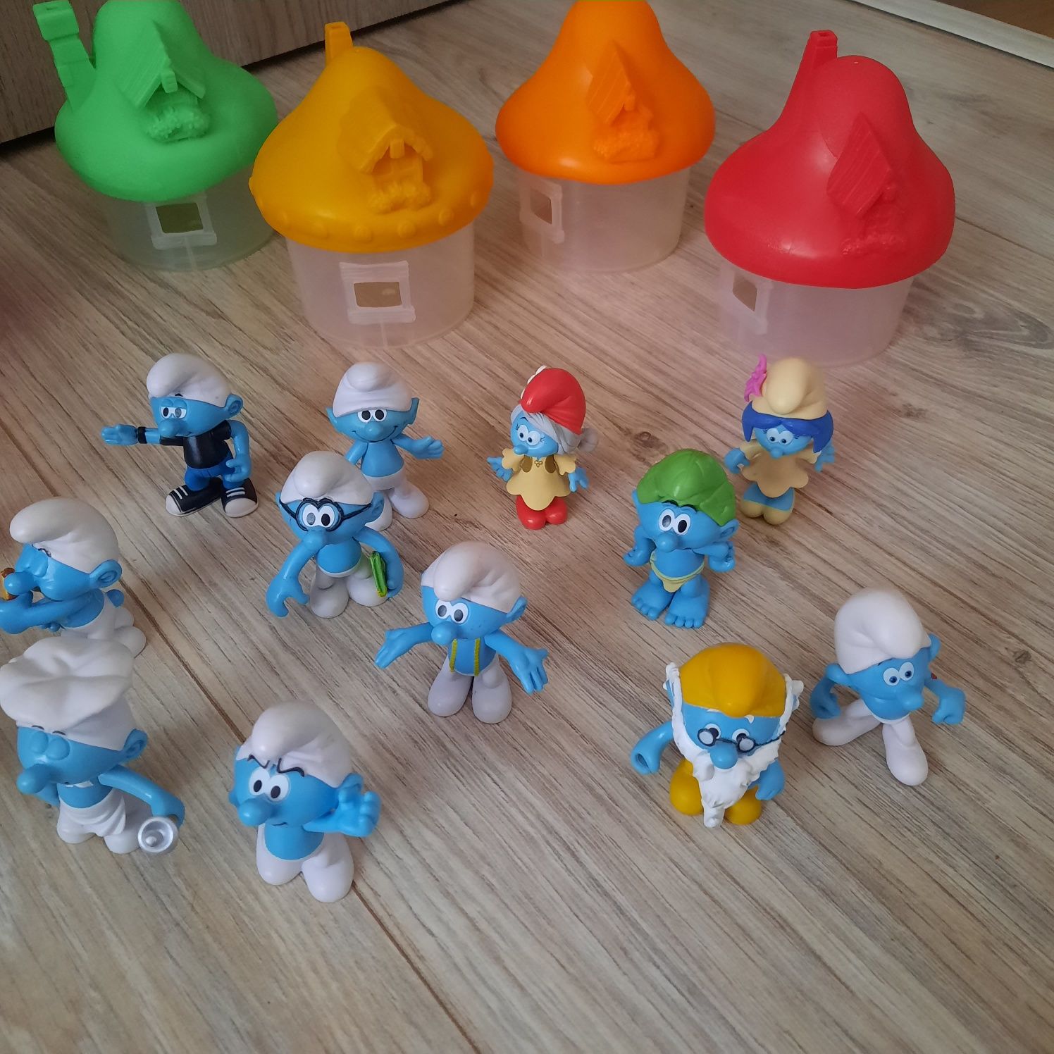 Figurki smerfy peyo