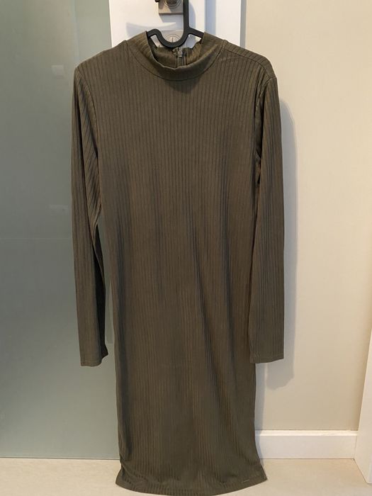 Oliwkowa sukienka Mohito rozm. L