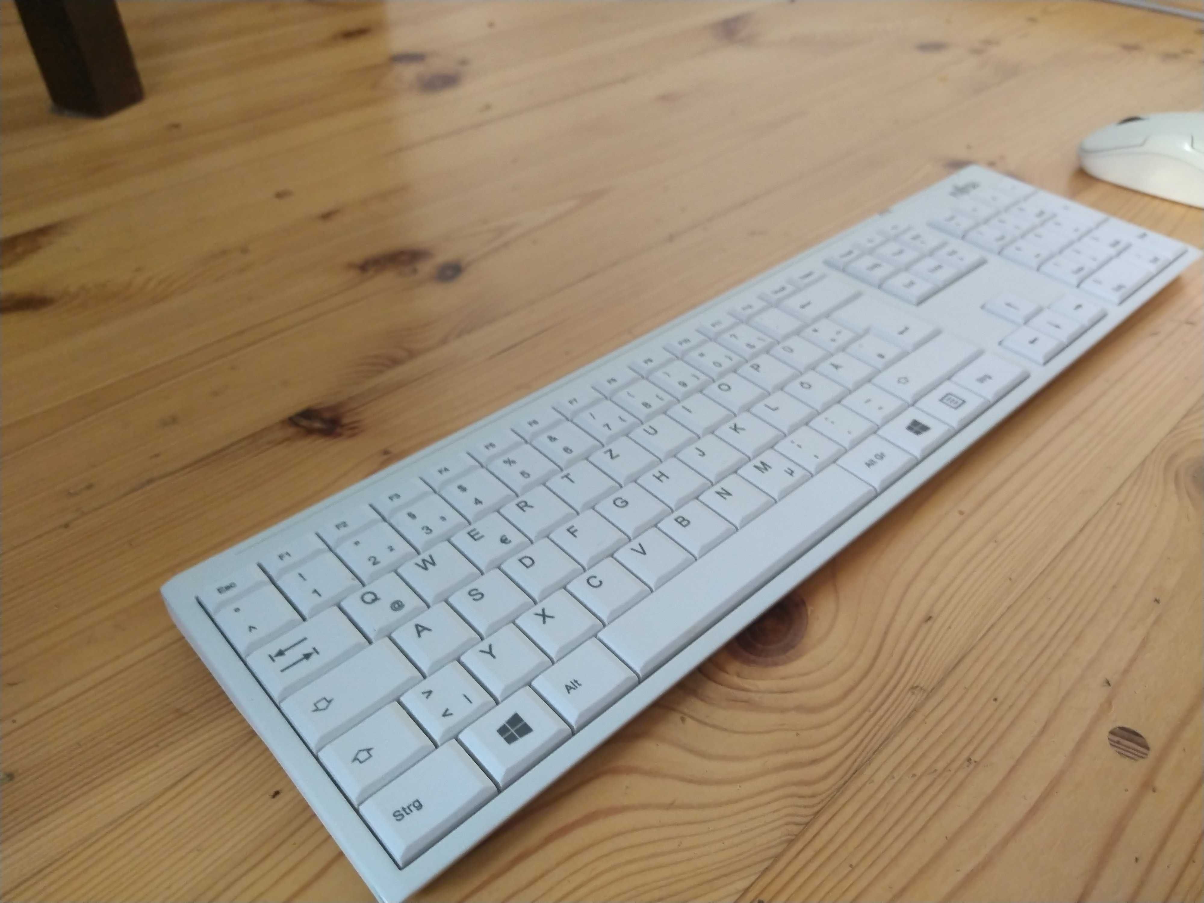 Klawiatura bezprzewodowa + myszka Fujitsu. Model LX390 używana