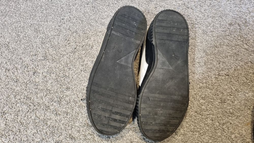 Buty sportowe Puma czarno-białe rozmiar 40