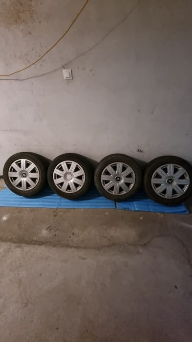 Komplet opon zimowych felgi  Dębica  r 16  Dot 5018. Rok 2018