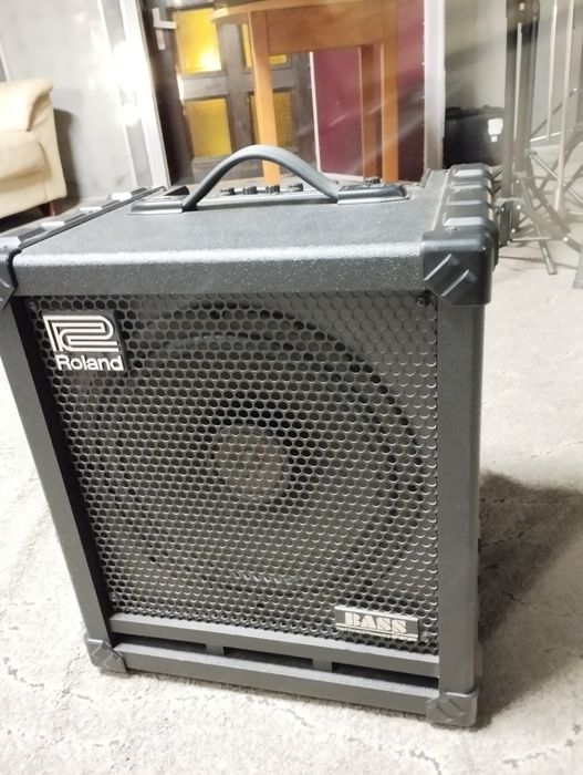 100 vatt басовий комбік Roland Cube 100 Bass