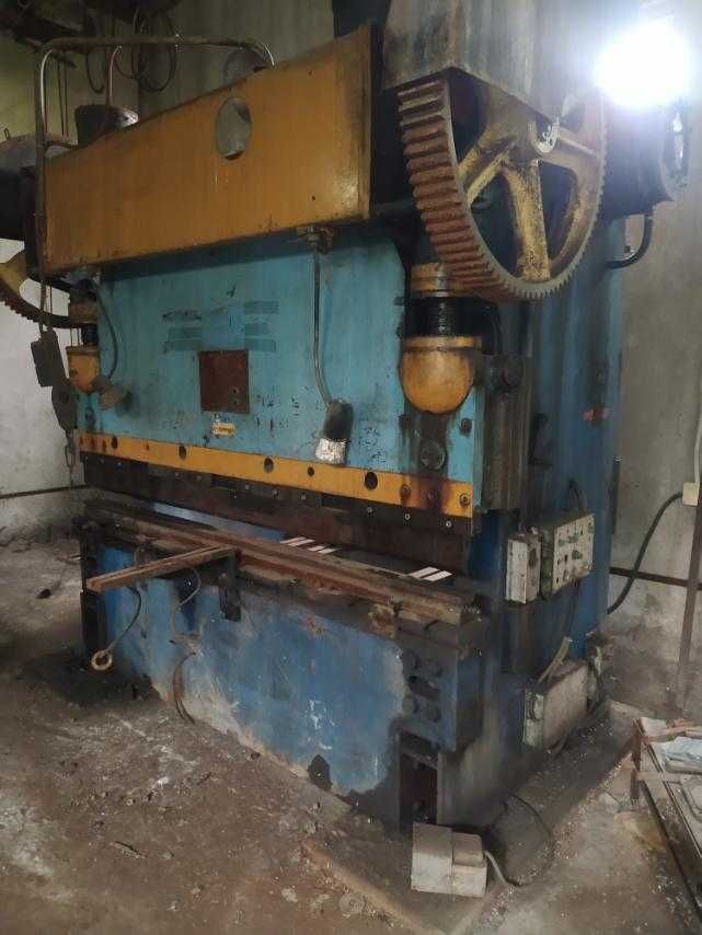 Листогиб Пресс листогибочный кромкогиб И 1330 RKXA 4750 LEE 100