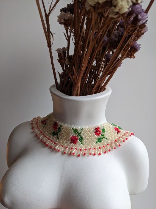 Силянка чокер з бісеру квіткова, ніжна.