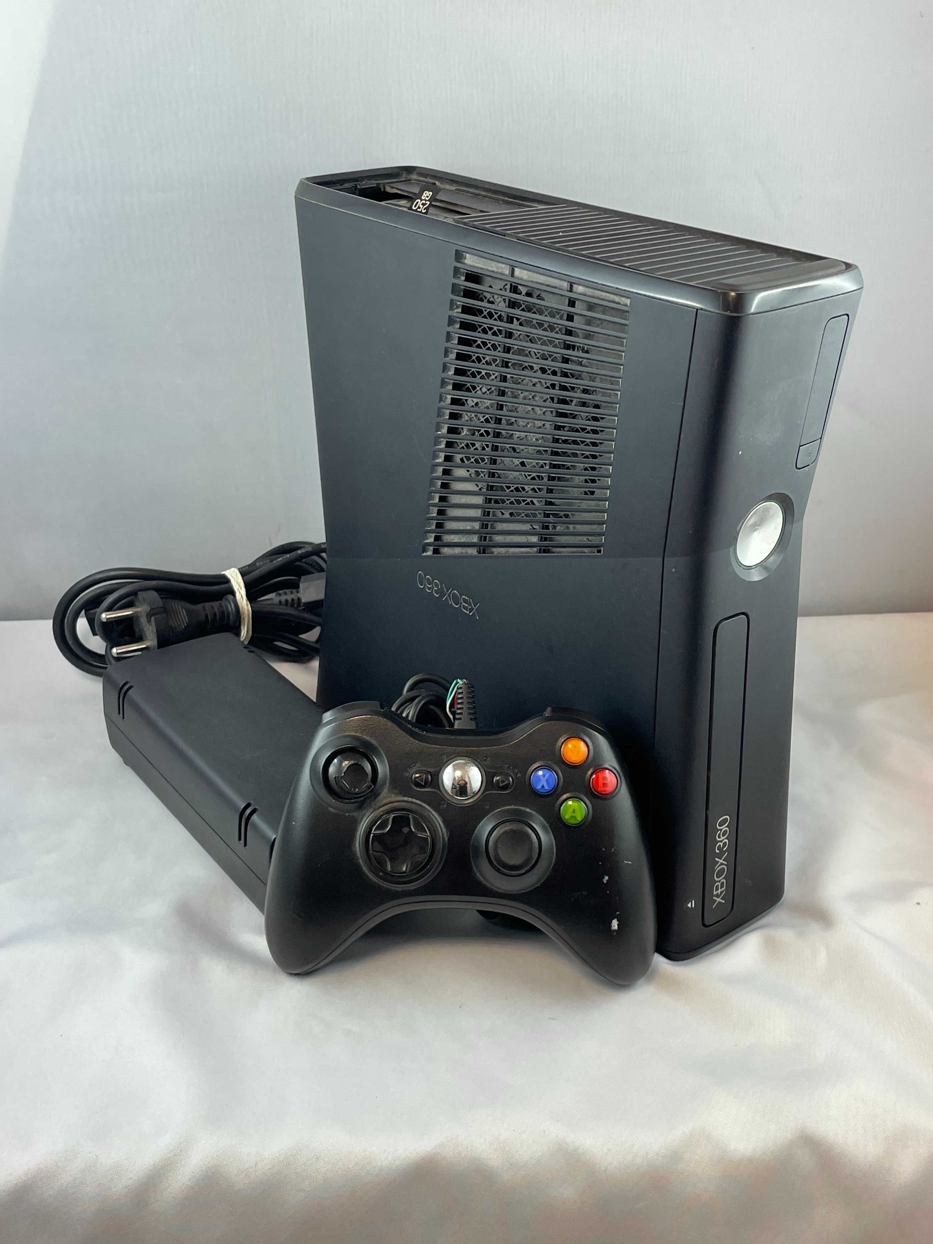 Konsola Microsoft Xbox 360 Slim 250 GB czarny