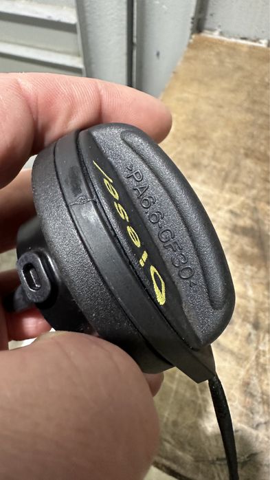 Кришка бензобака VAG Audi/Volkswagen/Skoda