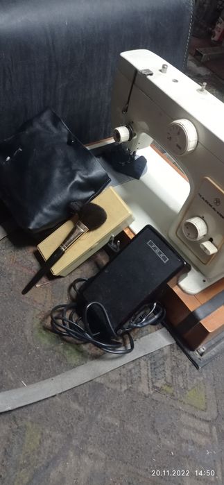 Швейная машинка чайка 132м