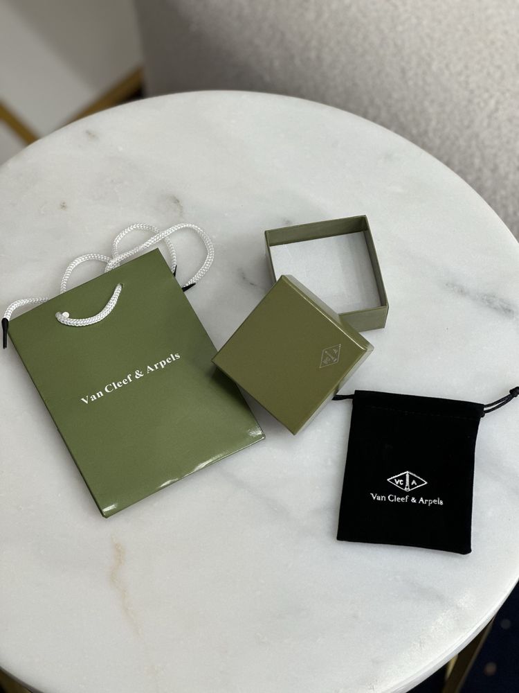 Упаковка коробка пакет пильник пыльник ван клиф van cleef vancleef vca