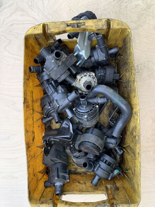 Моторчик циркуляции Тосол насос подкачки спринтер 903 906 вито 639 638