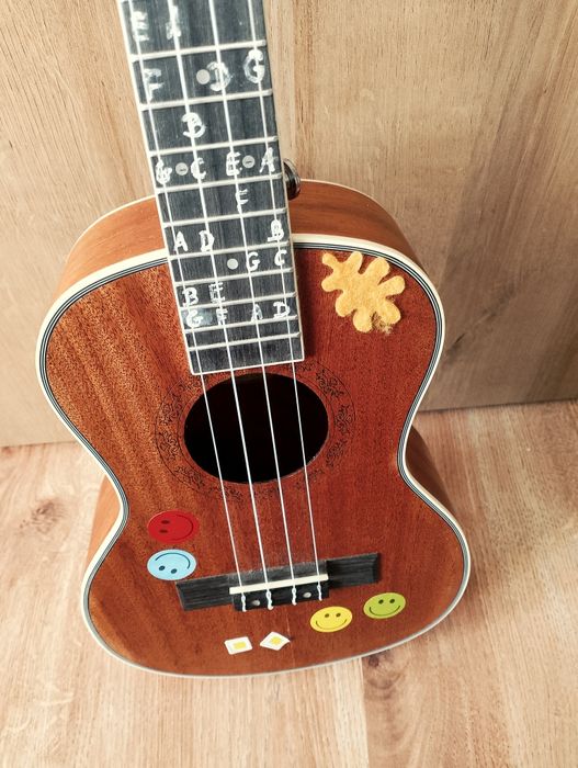 Ukulele jak nowe