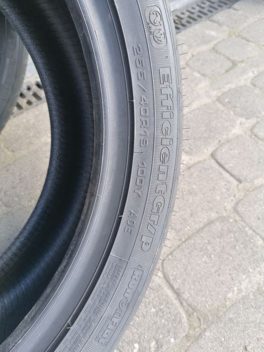 2x255/40 R19 Goodyear EfficientGrip Run Flat AOE Nowe letnie