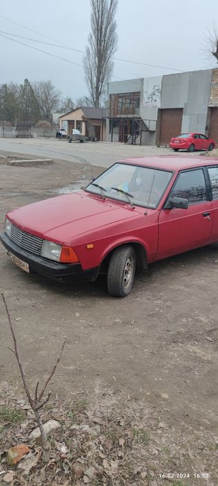 Продам два Москвіча