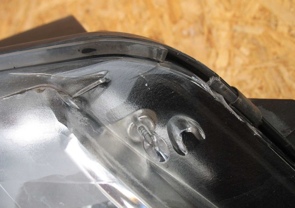 VW Touran I Lift 06-10r Lampa Prawa przód oryginał EU oem