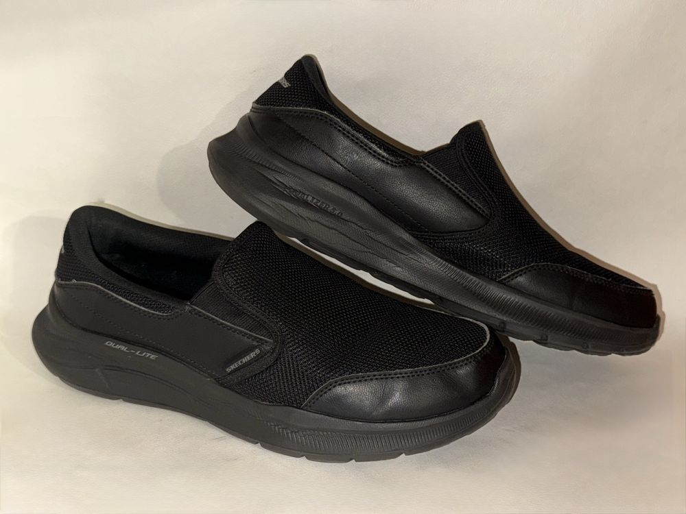 Оригінальні мокасини Skechers,сліпони, топсайдери, кросівки