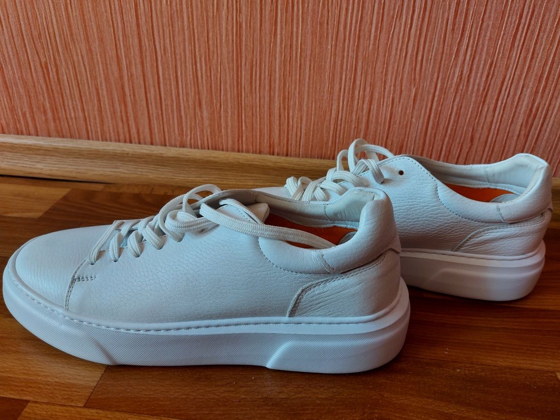 Белые кожаные кроссовки турецкой фирмы "Lufian"