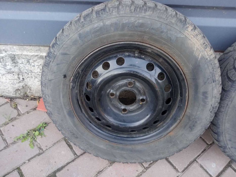 Продам Шини 175/70R13