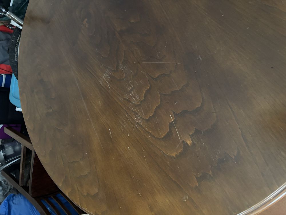 Mesa de sala redonda