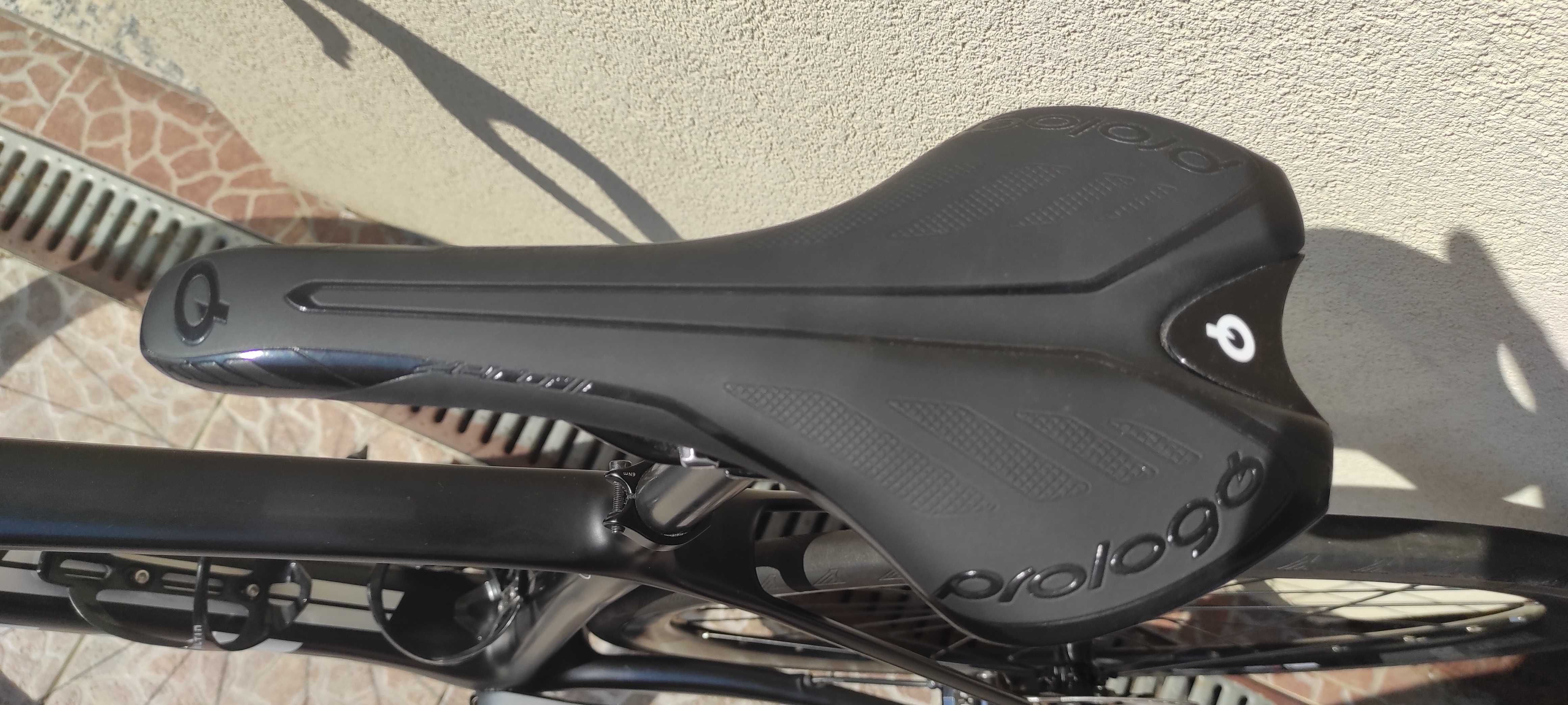 Bicicleta CERVÉLO R3 disc DI2