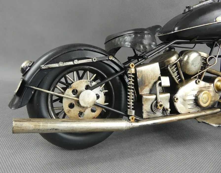 Metalowy MOTOCYKL czarny retro replika pojazd 39 cm motor