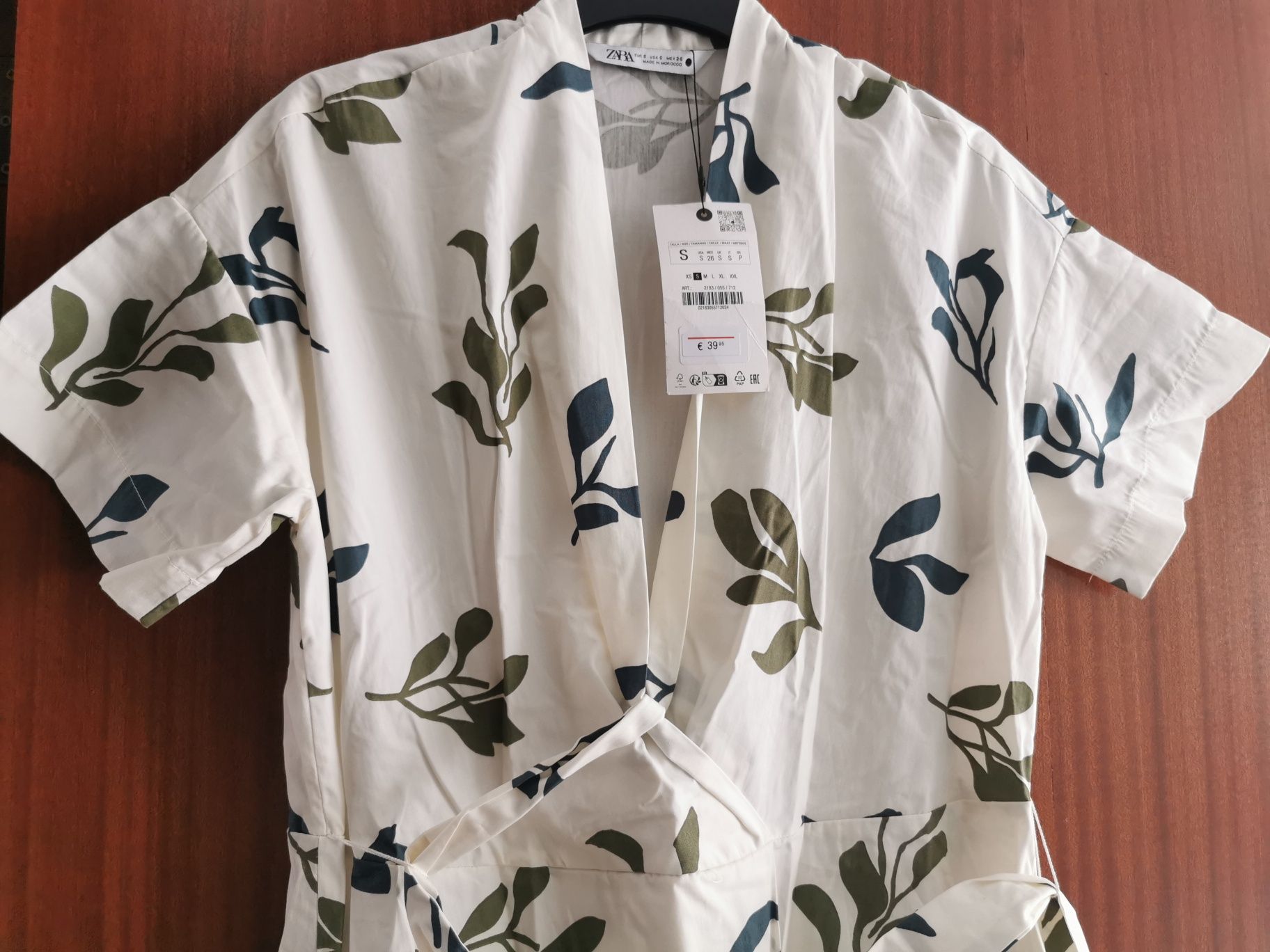 Vestido florido Zara tamanho S