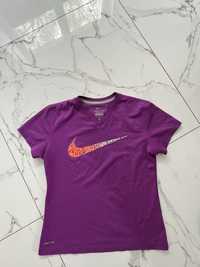 Koszulka Nike dri fit 137/146 cm