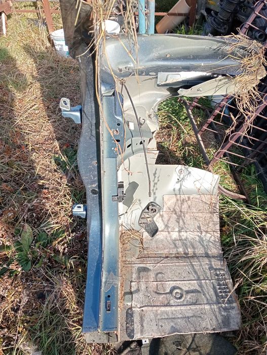 Podłużnica  .ćwiartka  lewy przód Ford Kuga MK3 Escape MK4