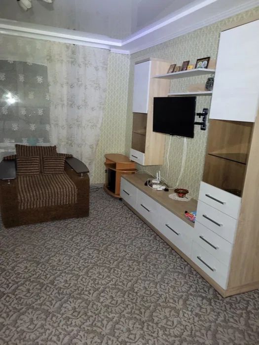 Продається квартира у м. Кропивницький з меблями та технікою.