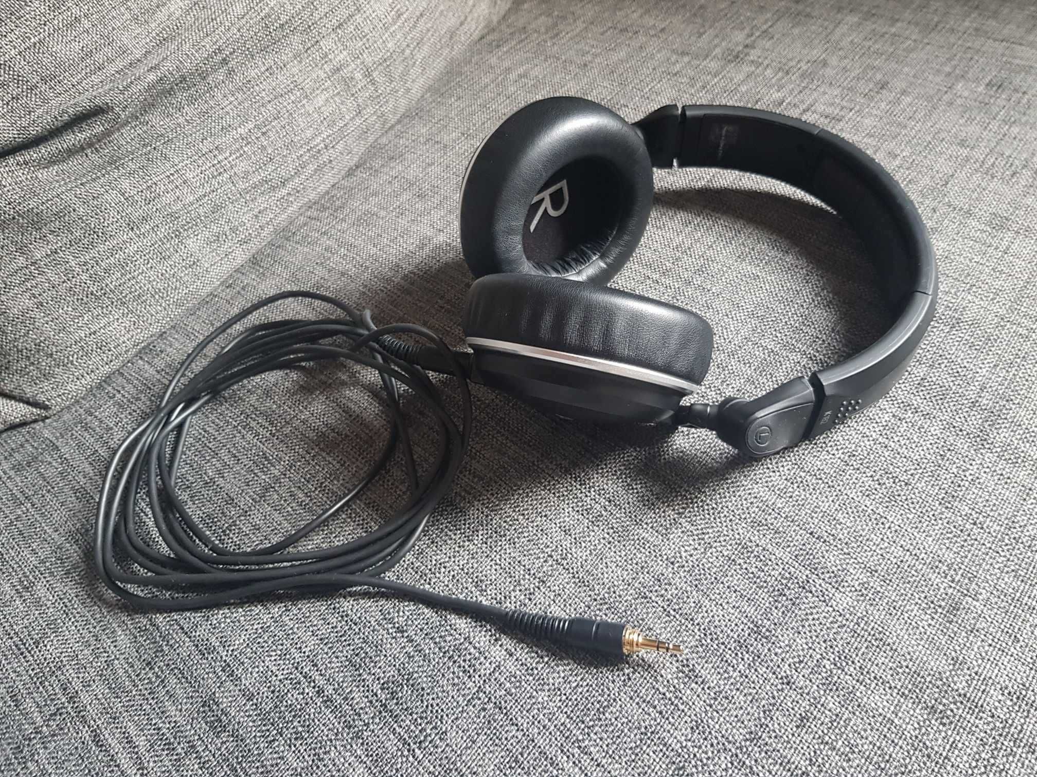 Słuchawki AKG K182