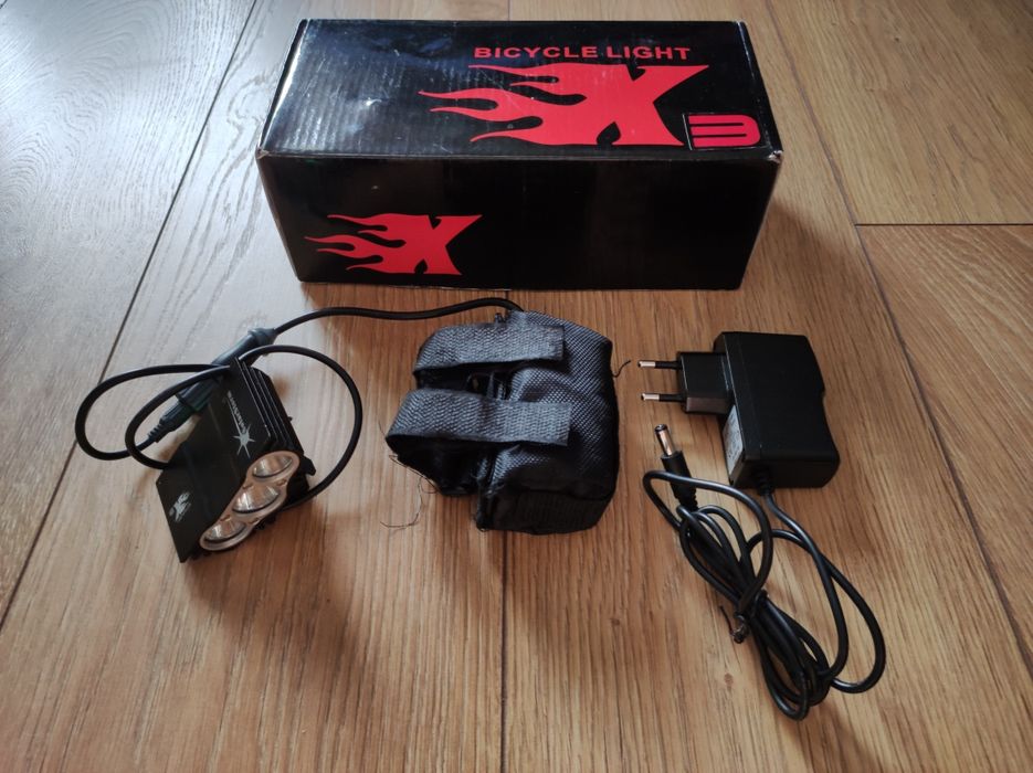 Lampka rowerowa LED Solarstorm x3 (Używana).