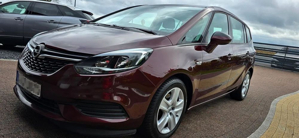 Opel Zafira 100%BEZWYPADKOWE 100%ORYGINAŁ,. LAKIER Stan dla wymagających klientów.