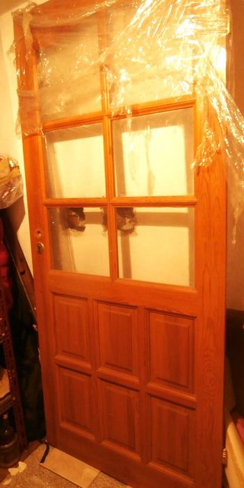 Drzwi drewniane sosnowe z szybami 94x205 + futryna .